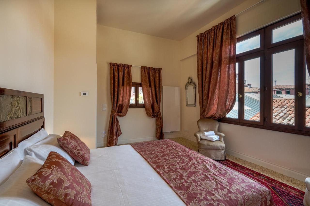 Ca' Longo Palace Damasco Venice Exterior photo